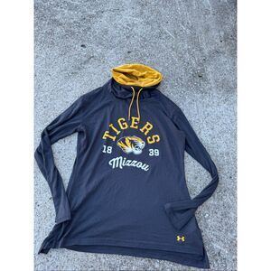 Woman’s under Armour, MU Mizzou light long sleeve top size L